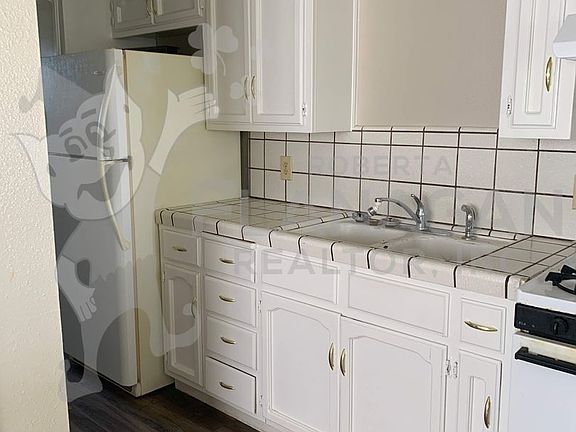 4th image of 28 W 20th St #34