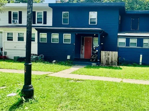 24 Falcon Ln, Cincinnati, OH 45218