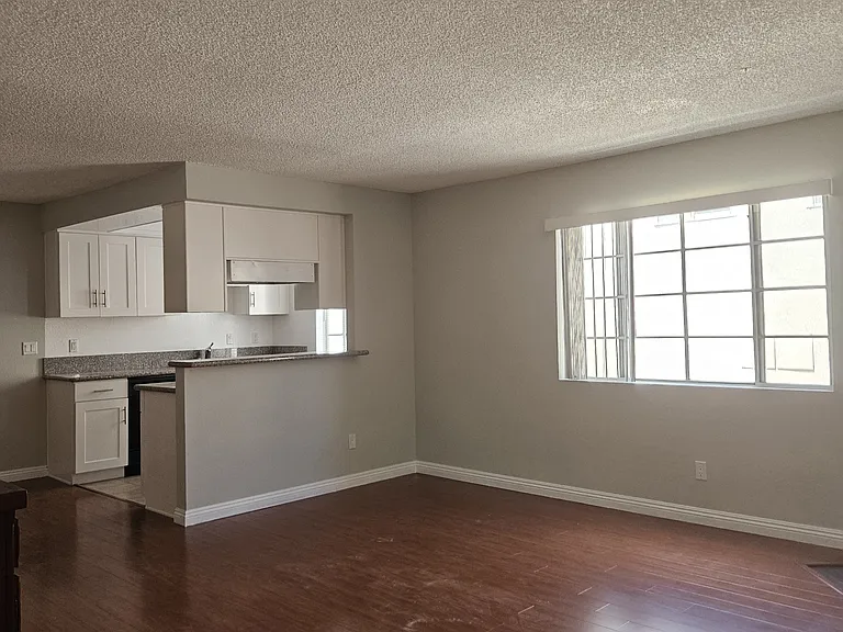 409 W Dryden St #G — Photo 2
