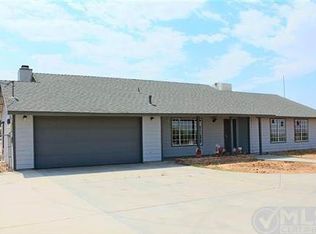 10336 3rd Ave, Hesperia, CA 92345