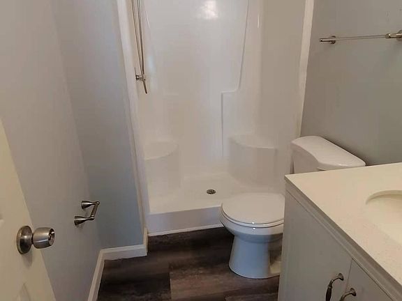 5th image of 3517 Campion Ave