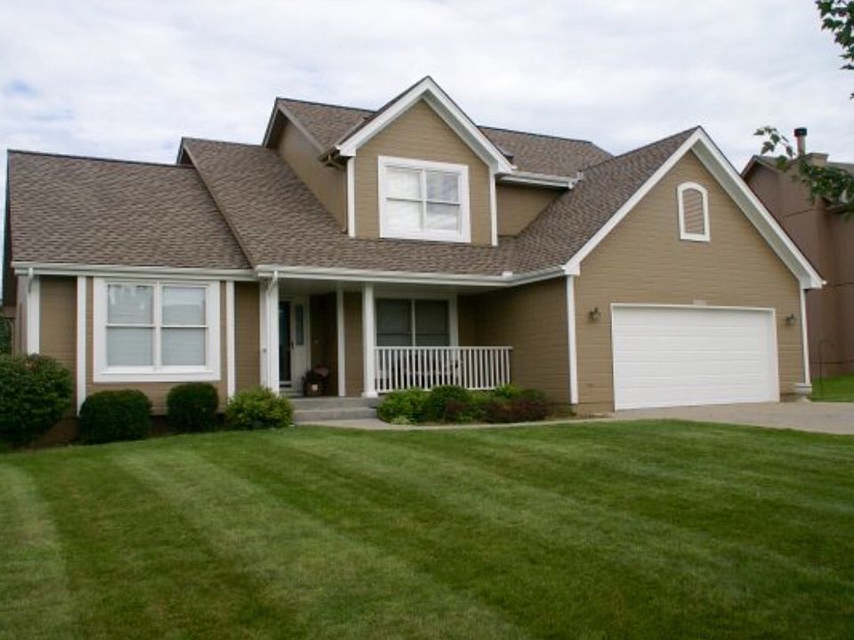 2nd image of 11004 N Farley Ave