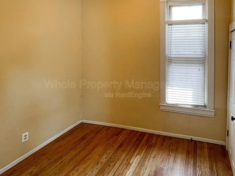 1733 W 39th Ave — Photo 8