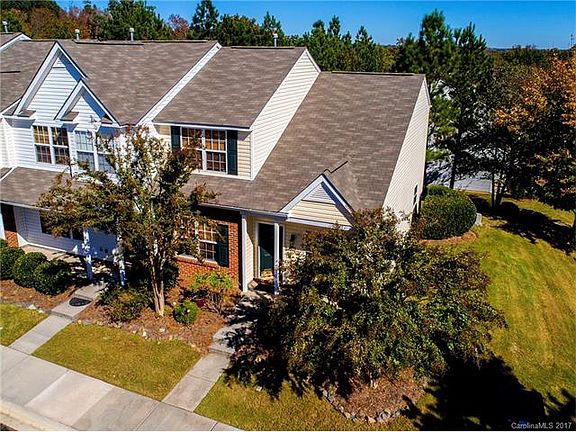 2nd image of 1746 Hidden Creek Dr