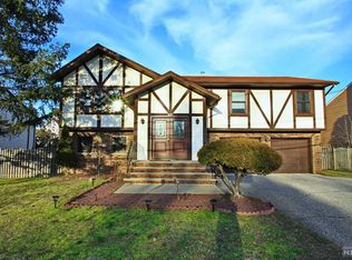 16-09 Saddle River Rd, Fair Lawn, NJ 07410