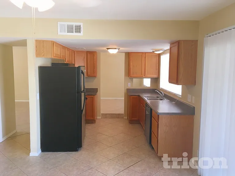 7334 W Carol Ave — Photo 22