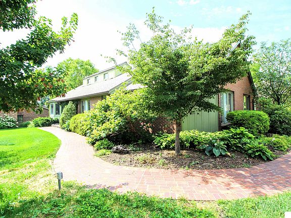 3rd image of 1800 Lori Ln