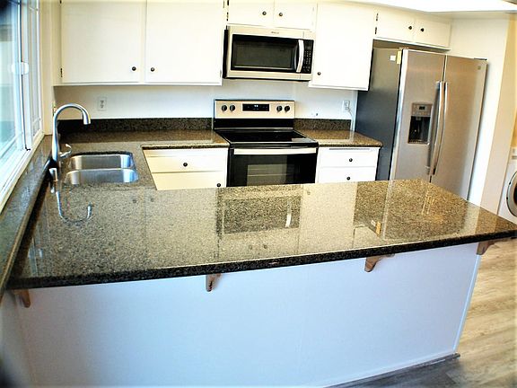 5th image of 7083 Cypress Point Ct