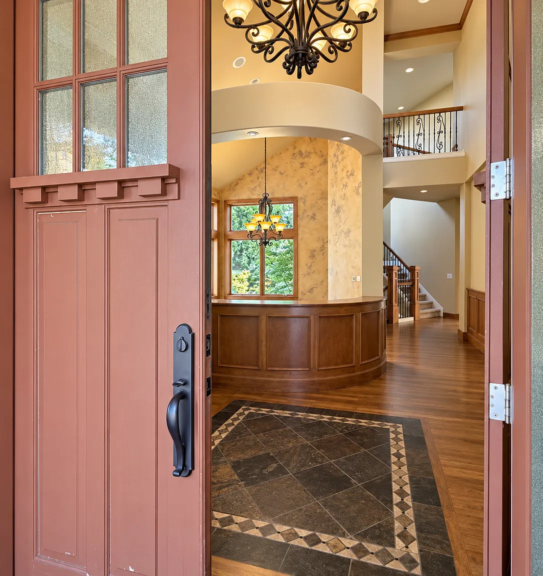 4 bed, 3.5 bath, 5320 sqft, $7,950 — Photo 3