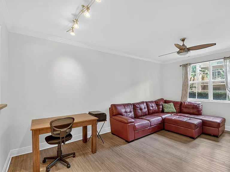 1805 N Flagler Dr #115 — Photo 11