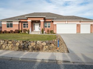 1710 Warm Springs Dr, Wenatchee, WA 98801