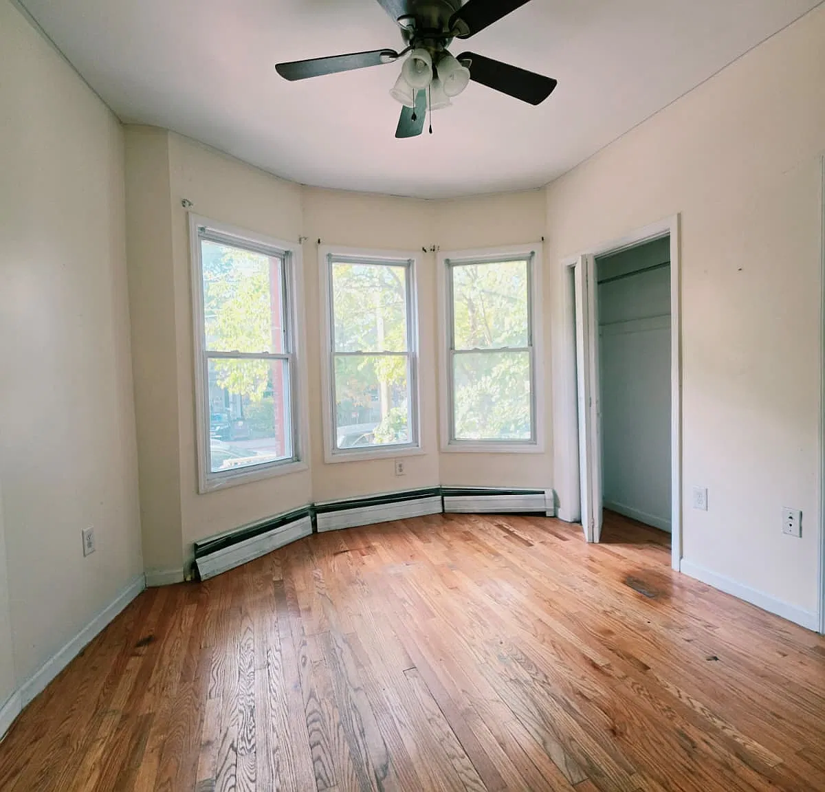 2 bed, 800 sqft, $1,950 — Photo 2