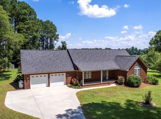 1225 Bell Rd, Mayesville, SC 29104