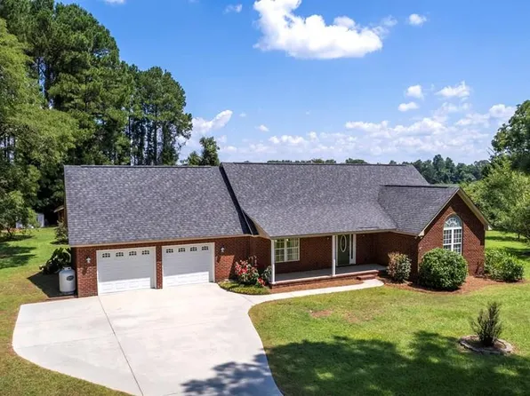 1225 Bell Rd, Mayesville, SC 29104