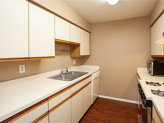 2nd image of 2090 San Marcos Dr #175