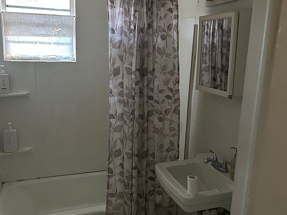 2nd image of 702 Mike St #702