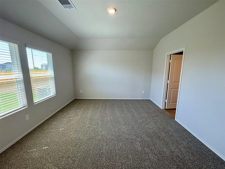 1714 Windsor Blvd — Photo 15