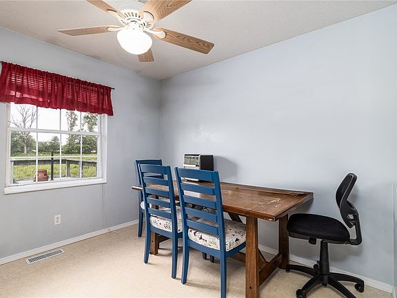 4th image of 2656 E Empire Dr