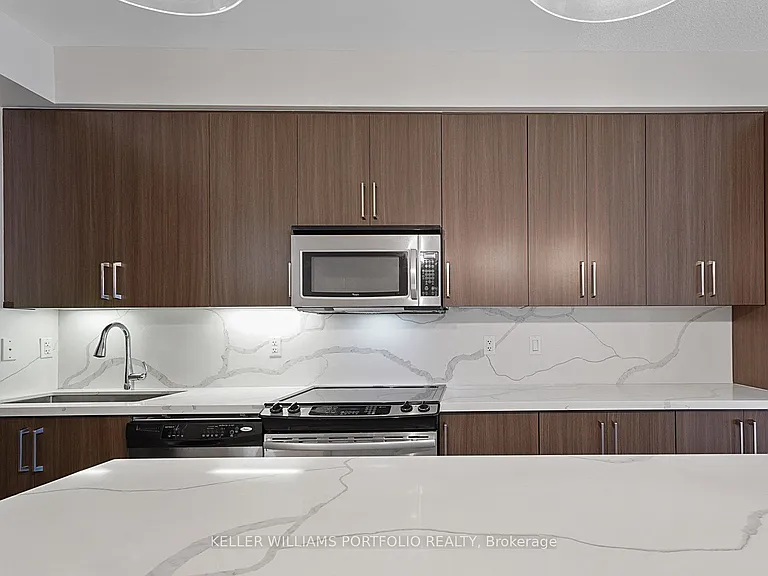 25 Broadway Ave #1504 — Photo 5