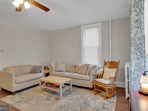 4th image of 125 Bosler Ave