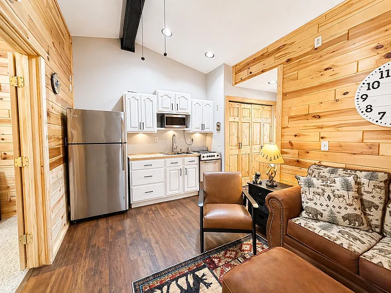 360 Quadna Mountain Rd — Photo 4