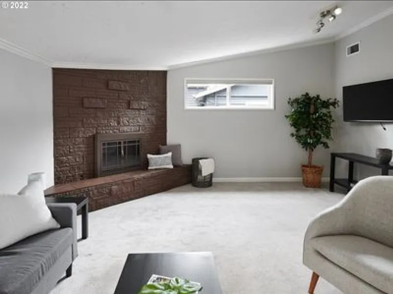 1825 SW Wellington Ave — Photo 14