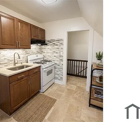 373 Myrtle Ave #3