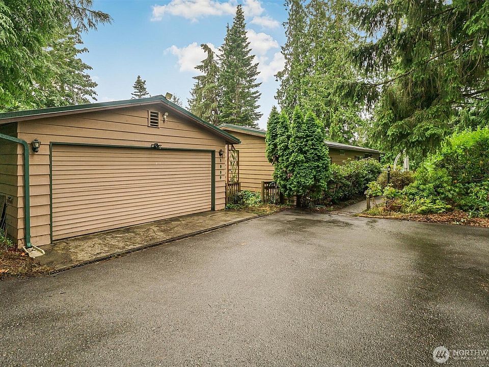1st image of 1889 Lake Drive