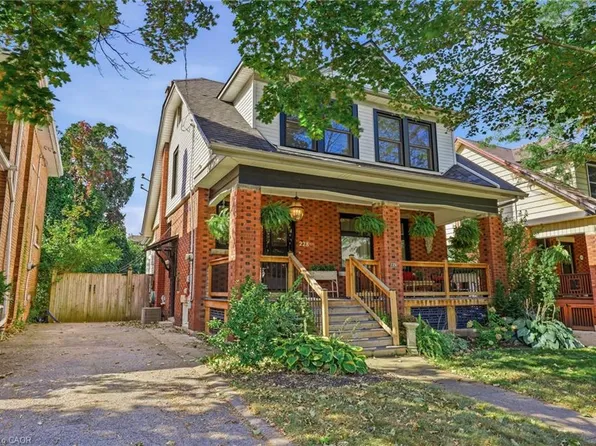228 Sherman Ave S, Hamilton, ON L8M 2R3