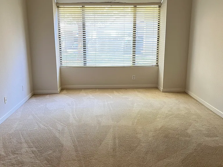 3475 Deerwood Ter — Photo 12