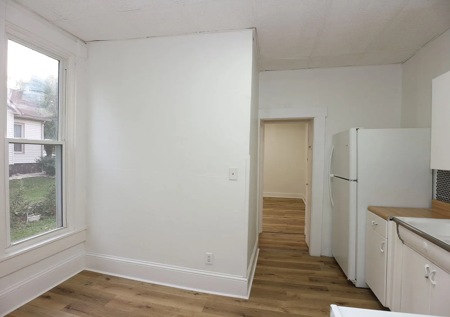 1 Bedroom Crawfordsville Duplex! — Photo 4