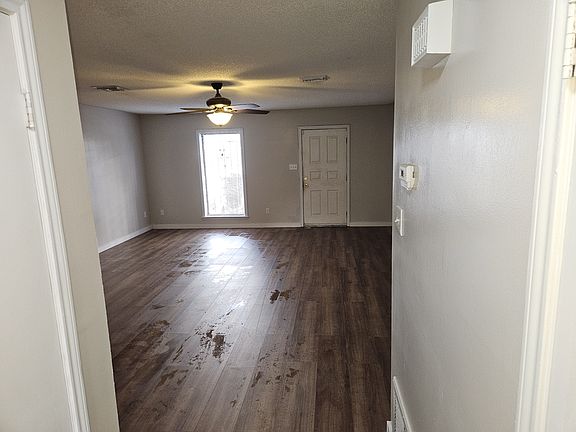 5th image of 4432 Pleasant Dr