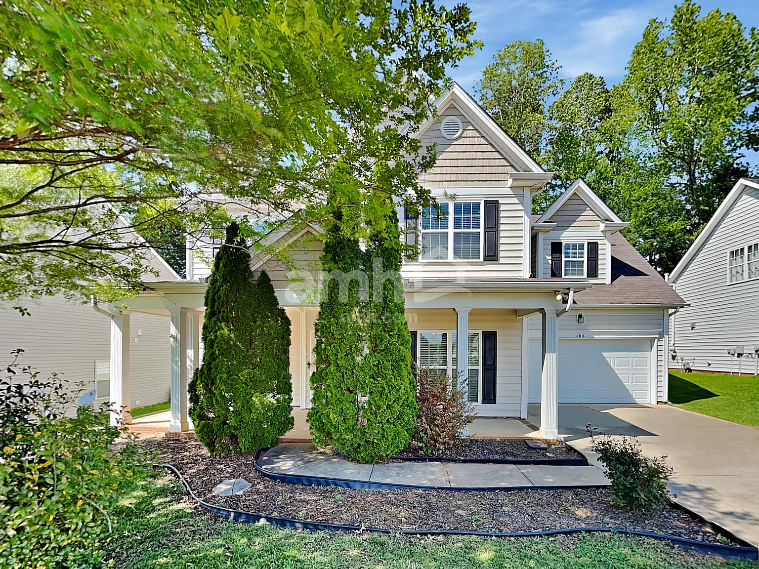 4 bed, 2.5 bath, 2894 sqft, $2,755 — Photo 1