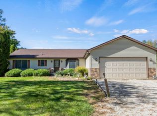13623 S County Line Rd, Syracuse, IN 46567