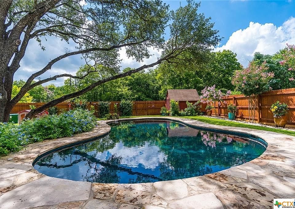 1st image of 8406 Branch Hollow Dr