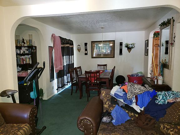 5th image of 807 E 6th St