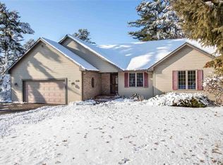1125 Pinecrest Rd, Green Bay, WI 54313