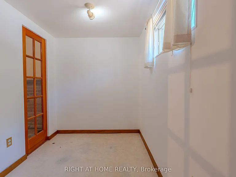 426 Seaton Dr — Photo 11