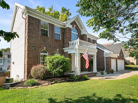 2nd image of 2718 E Shady Glen Dr