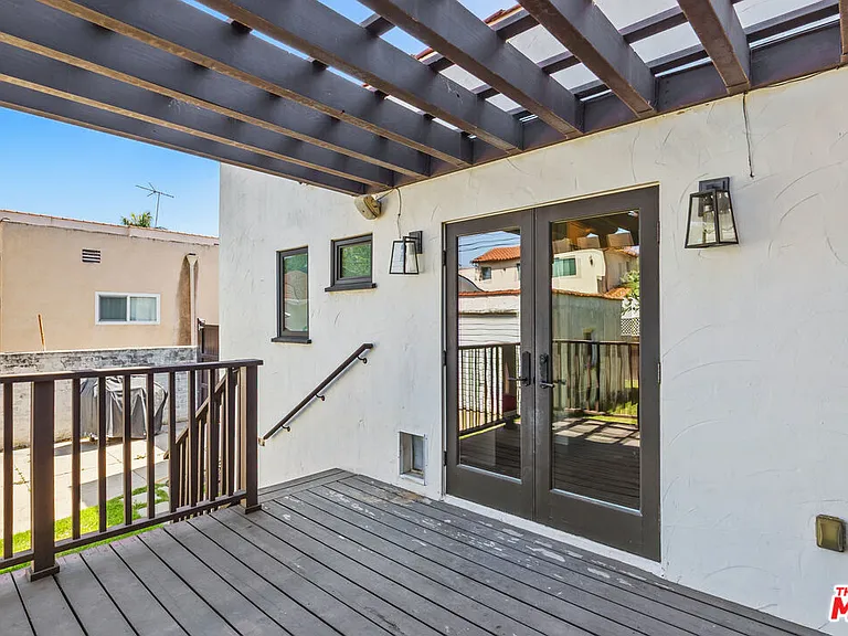 1542 S Canfield Ave — Photo 22