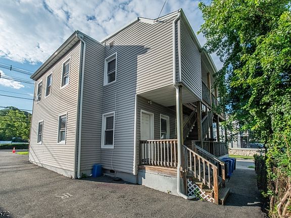 5th image of 143 Valley Rd #2R