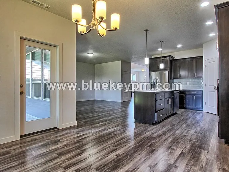13520 NE 113th Way — Photo 8