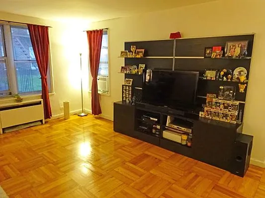 Sold by Realty 2000 Corp | media 3