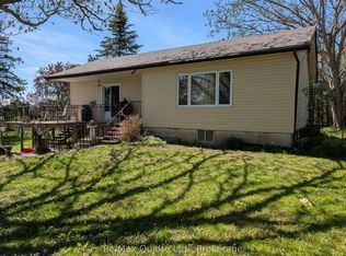 566 Old Milford Rd, Prince Edward County, ON K0K2T0