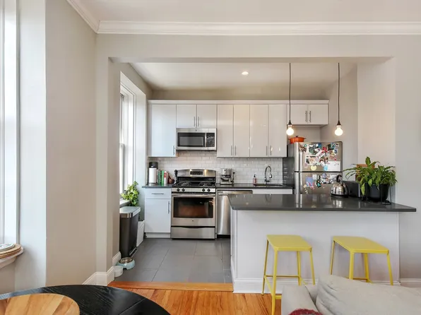 73 South Oxford Street image 2 of 7