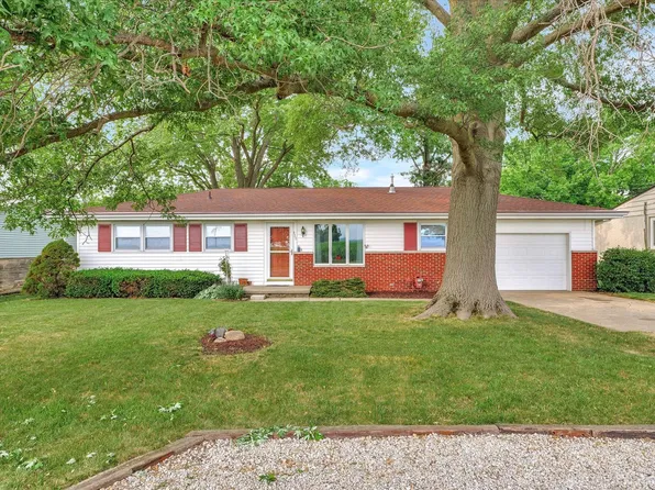 111 Elvin Dr, Ogden, IL 61859