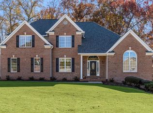 5926 Mount Water Trl, Buford, GA 30518