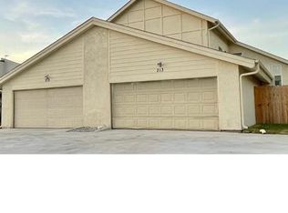 215 W Rochelle Rd, Irving, TX 75062