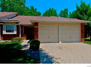 12958 Autumn View Dr, Saint Louis, MO 63146