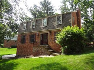 1679 Swanson Ln, Pittsburgh, PA 15241